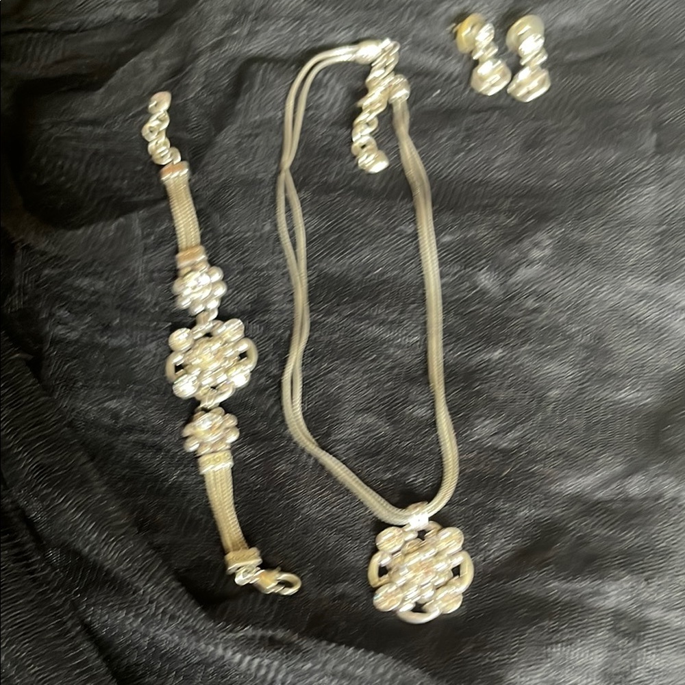 Brighton elegant Silver Necklace, bracelet, earrings floral design.